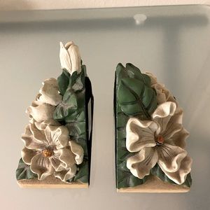 2-Vintage Magnolia Blossoms Resin Bookends Beige Green